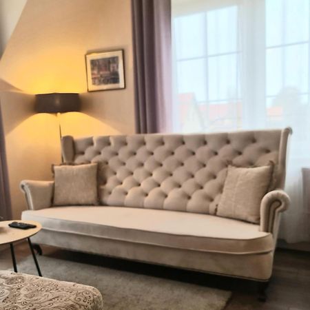 Apartamenty "La Villa" Z Klimatyzacja, Ogrodem, Parkingiem, Blisko Centrum Kudowa Zdroj Luaran gambar