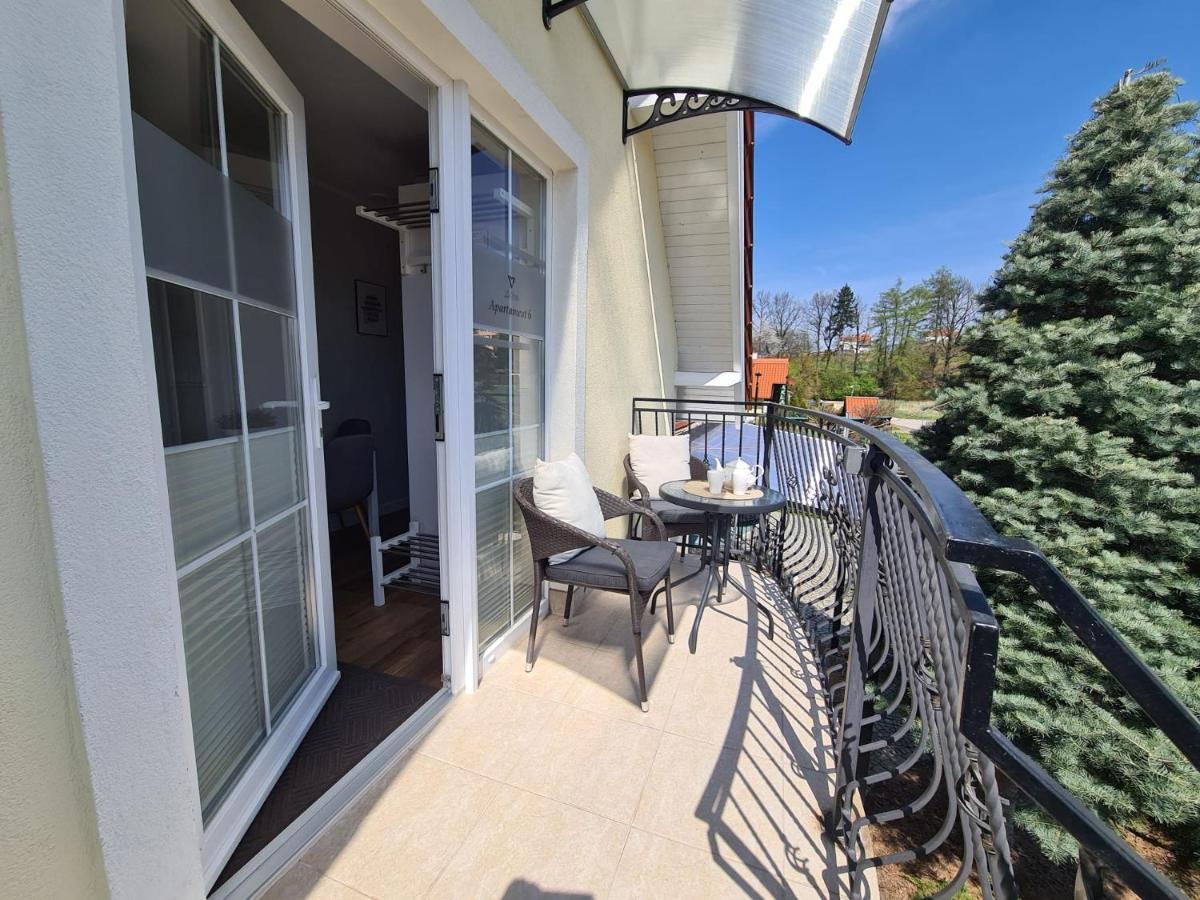 Apartamenty "La Villa" Z Klimatyzacja, Ogrodem, Parkingiem, Blisko Centrum Kudowa Zdroj Luaran gambar