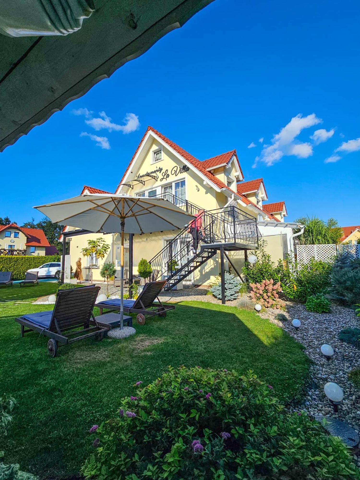 Apartamenty "La Villa" Z Klimatyzacja, Ogrodem, Parkingiem, Blisko Centrum Kudowa Zdroj Luaran gambar