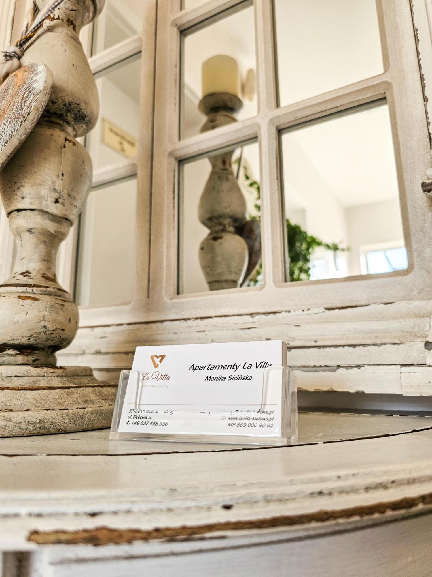Apartamenty "La Villa" Z Klimatyzacja, Ogrodem, Parkingiem, Blisko Centrum Kudowa Zdroj Luaran gambar